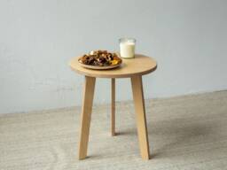 Wooden Round Coffee Table, 3 Leg Minimalist Side Small Endtable - Plantstand