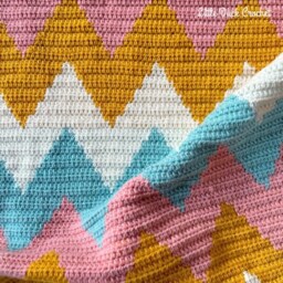 Free UK Shipping Handmade Crochet Baby Blanket, Cot Blaneket, Lap Handmade Blanket - thumbnail 3