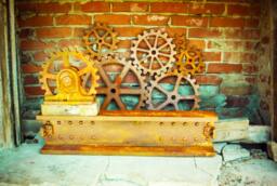 Large Rusty Iron Faux Metal Gears Wall Decor Set, Steampunk Shelf, Art, Industrial Decor - thumbnail 1