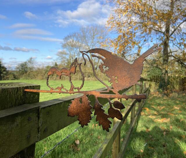 Metal Wren & Babies Silhouette Garden Art Tree Fence Spike Ornament - image 1