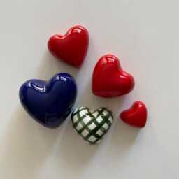 Handmade Ceramic Bubble Heart Decor - Custom Color Playful Shelf Accent - thumbnail 2