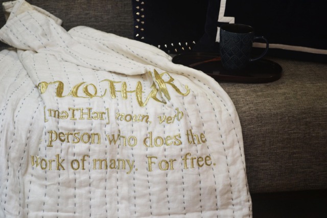 Linen Blanket, Personalized Throw Custom Quilt, Gift For Mother, Lap Mum, Grandma - image 1