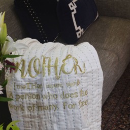Linen Blanket, Personalized Throw Custom Quilt, Gift For Mother, Lap Mum, Grandma - thumbnail 2