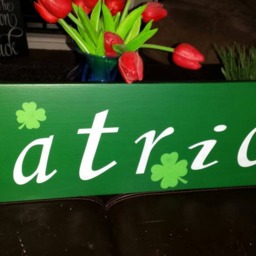 st. Patrick's Day Porch Sign Extra Large Wall Hanging Horizontal Distressed Rustic Wood Front Door Decor Primitive Decoration Clover - thumbnail 3