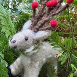Felt Christmas Decoration, Reindeer Ornament, Home Accent - thumbnail 4