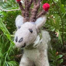 Felt Christmas Decoration, Reindeer Ornament, Home Accent - thumbnail 2
