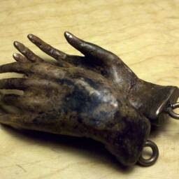 Small Bronze Hands With Bronze Screw Eyes, 2 - thumbnail 2