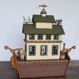 Wood Noah's Ark & Hand Carved Animals - thumbnail 3