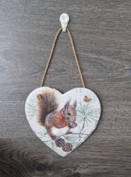 Squirrel Slate Plaque Decoupage Heart Wall Hanging - 15cm