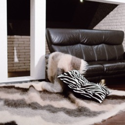 Handmade Rug Made Of 100% Sheep Wool in Neutral Colors - thumbnail 3