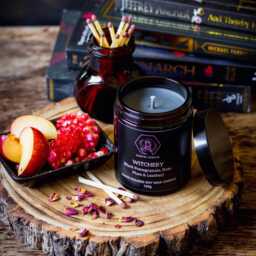 Black Pomegranate, Rose & Leather Candle - Witchery Witchy Gothic Gift 150G - thumbnail 3