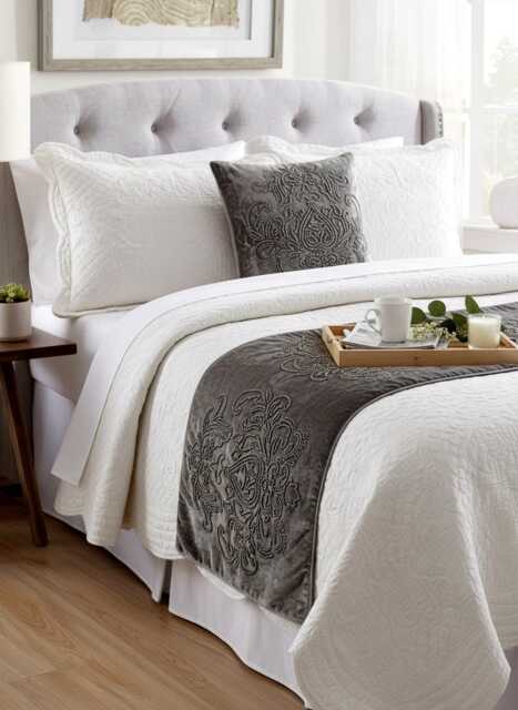 King/Queen Twin Grey Bed Runner With Matching Decorative Throw Pillow Cover, Velvet Foil Embroidery, Damask Modern - image 1