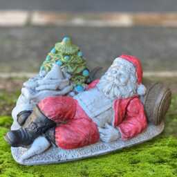 Stone Lying Santa Claus Statue Handmade Holiday Figurine Concrete Father Christmas Ornament Winter Garden Decor Festive Art Gift
