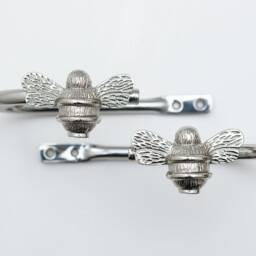 2 Bee Curtain Holdbacks - Brass Bee Tie Backs Bumblebee Accessories Hooks - thumbnail 2