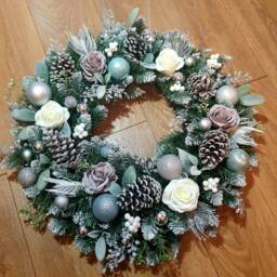 Christmas Door Wreath, White, Silver, Iceblue Door Decor, Winter Decoration, Home Decoration, Holiday Decor - thumbnail 3