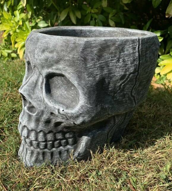 stone Garden Large Gothic Skull Planter Plant Pot Black/White Concrete Ornament - image 1