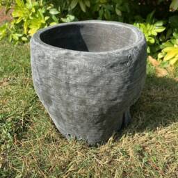 stone Garden Large Gothic Skull Planter Plant Pot Black/White Concrete Ornament - thumbnail 3