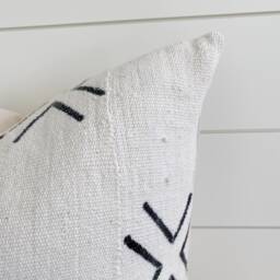 Mason -- Authentic Africa Mud Cloth Pillow Cover Black & White Lumbar - thumbnail 3