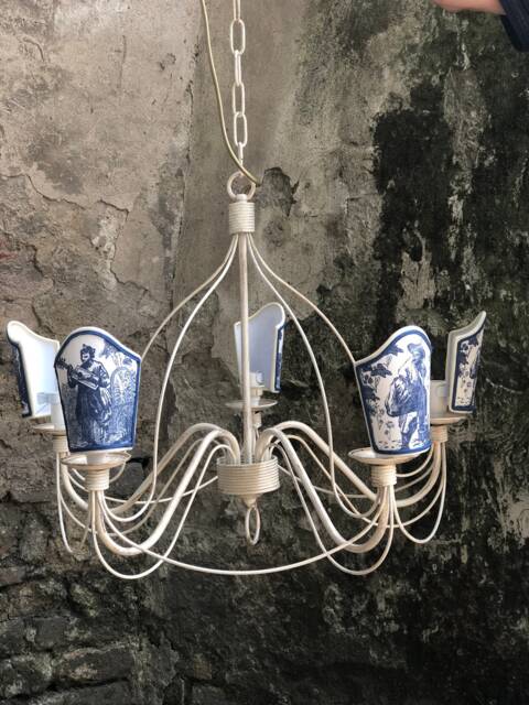 Chandelier & Shabby Provencal Appliqu?? - image 1