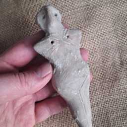 Handcrafted Terracotta Neolithic Venus Statue Beak-Face Goddess Sculpture - thumbnail 3