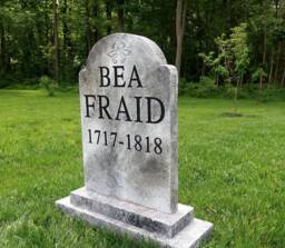 Bea Fraid Silly Halloween Tombstone Headstone Yard Prop - thumbnail 1
