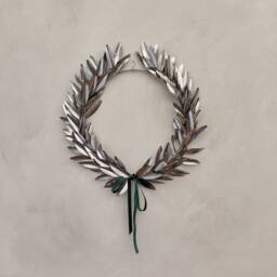 Handcrafted Steel Laurel Wreath French Style Holiday Decor - thumbnail 3