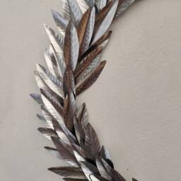 Handcrafted Steel Laurel Wreath French Style Holiday Decor - thumbnail 2