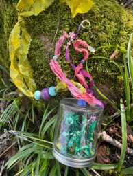 Emerald Wilderling Hanging Terrarium Figure 10cm X 6cm - thumbnail 1