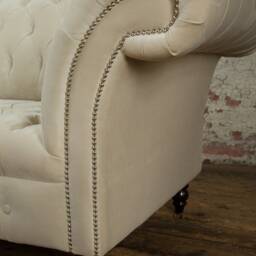British Handmade Cream Velvet 2 Seater Chesterfield Sofa - thumbnail 3