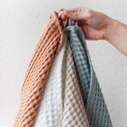 Waffle Linen Face Towel in Creamy White. Linen-Cotton Blend Waffle Washcloth. Absorbent & High Quality - thumbnail 2