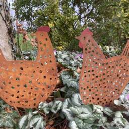 Set Of 3 Metal Rusty Chicken Hen Silhouette Garden Art Stakes/Spikes Ornament - thumbnail 2