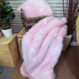 Bubblegum Pink Faux Fur Throw - Handmade Luxury Bedspread - thumbnail 2