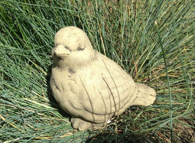 Bird Sparrow Left Sculpture Figure Art Sandstone Antique Look S 31 - image 1