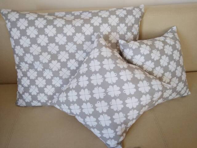 Floral Print Cotton Pillowcase, Four-Leaf Clover Design - image 1