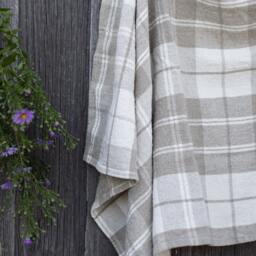 Natural Checkered Linen Bath Towel - thumbnail 2