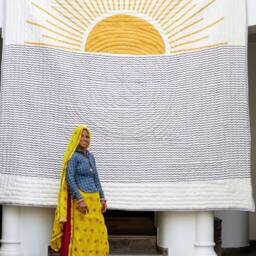 Handmade Queen Quilt Reversible Block-Printed Cotton Sun & Starry Night Bedspread - thumbnail 4
