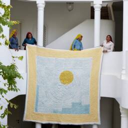 Handmade Queen Quilt Reversible Block-Printed Cotton Sun & Starry Night Bedspread - thumbnail 3