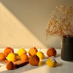 Lemon Shaped Soy Wax Candle Vegan Minimalist Decor - thumbnail 2