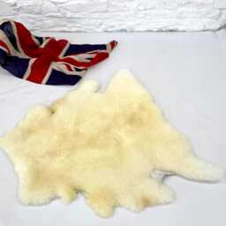 Genuine British Long Wool Sheepskin Rug - Ivory Real Sustainable Home Decor Cozy Gift Idea - thumbnail 4