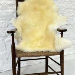 Genuine British Long Wool Sheepskin Rug - Ivory Real Sustainable Home Decor Cozy Gift Idea - thumbnail 3