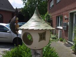 Handpotted Unique Bird Feeder Ceramics - Outdoor Frostproof, Modern Garden Decoration, Gift For Bird Lovers in 3 Sizes