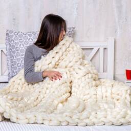 Giant Chunky Knit Blanket, Knit Merino Wool Knitted Throw, Christmas Present , Chunky Knits - thumbnail 2