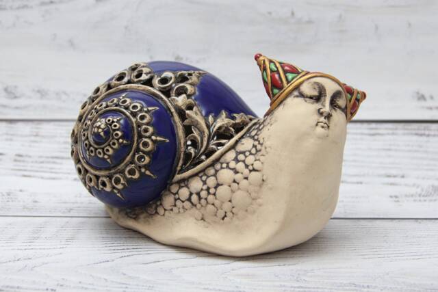 Ceramic Sculpture Snail 3.93 - image 1