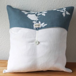 Cushion Cover in Linen, White Roses, Water Color Original, Digital Printed - thumbnail 3