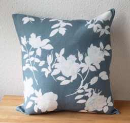 Cushion Cover in Linen, White Roses, Water Color Original, Digital Printed - thumbnail 1