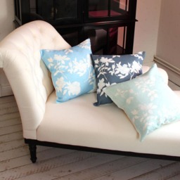 Cushion Cover in Linen, White Roses, Water Color Original, Digital Printed - thumbnail 4