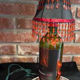 Apothic Red Valentine Lamp - thumbnail 4