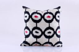 ??kat Velvet Pillow, Bohemian Pillow, Lumbar Pillowcase, Designed Cushions, Couch Cushions, Fashion Cushions, Decorative Pillow, Black Beige Pillow