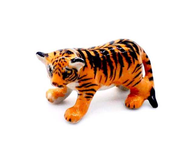 Miniature Ceramic Tiger Baby Jungle Animal Little Black Yellow Figurine Tiny Statue Small Decoration Hand Painted Collectible Figure Deco