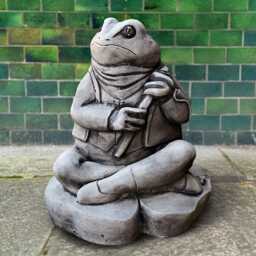 Elegant Concrete Frog Statue Stone Patio Figurine Handcrafted Garden Toad Decor Cement Amphibian Sculpture Outdoor Yard Ornament - thumbnail 1